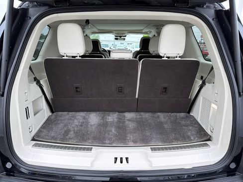 Used 2024 Lincoln Navigator Black Label AWD/4WD image 29