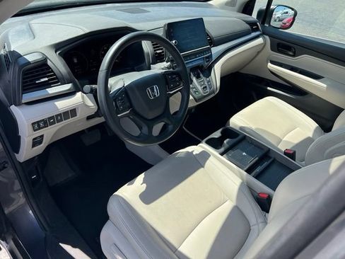 Used 2025 Honda Odyssey EX-L image 17