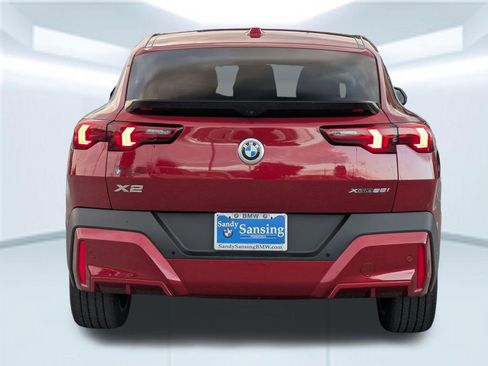 Used 2025 BMW X2 xDrive28i image 4