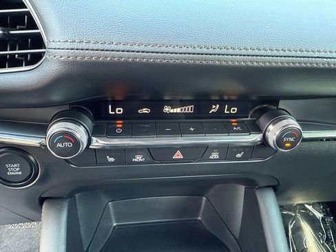 Used 2023 MAZDA MAZDA3 s AWD/4WD image 23