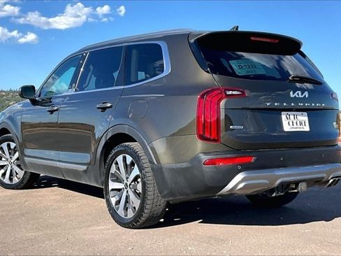 Used 2022 Kia Telluride S AWD/4WD image 4