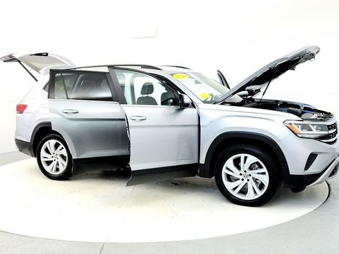Used 2022 Volkswagen Atlas SE AWD/4WD image 12