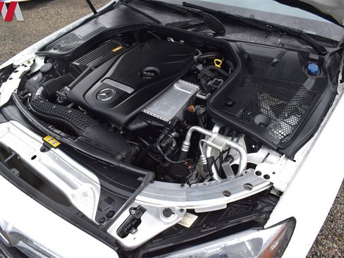 Used 2017 Mercedes-Benz C 300 Sedan image 23