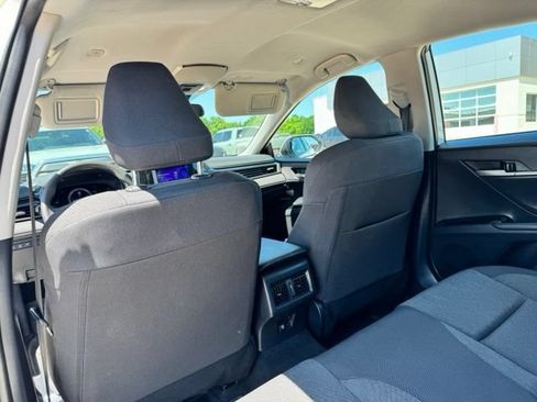 Used 2025 Toyota Camry LE FWD image 29