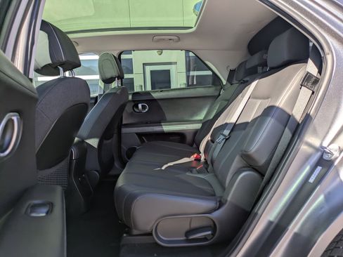 Used 2023 Hyundai Ioniq 5 Limited image 31