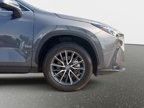 Used 2024 Lexus NX 250 FWD w/ Towing Package (2000 Lbs) image 21
