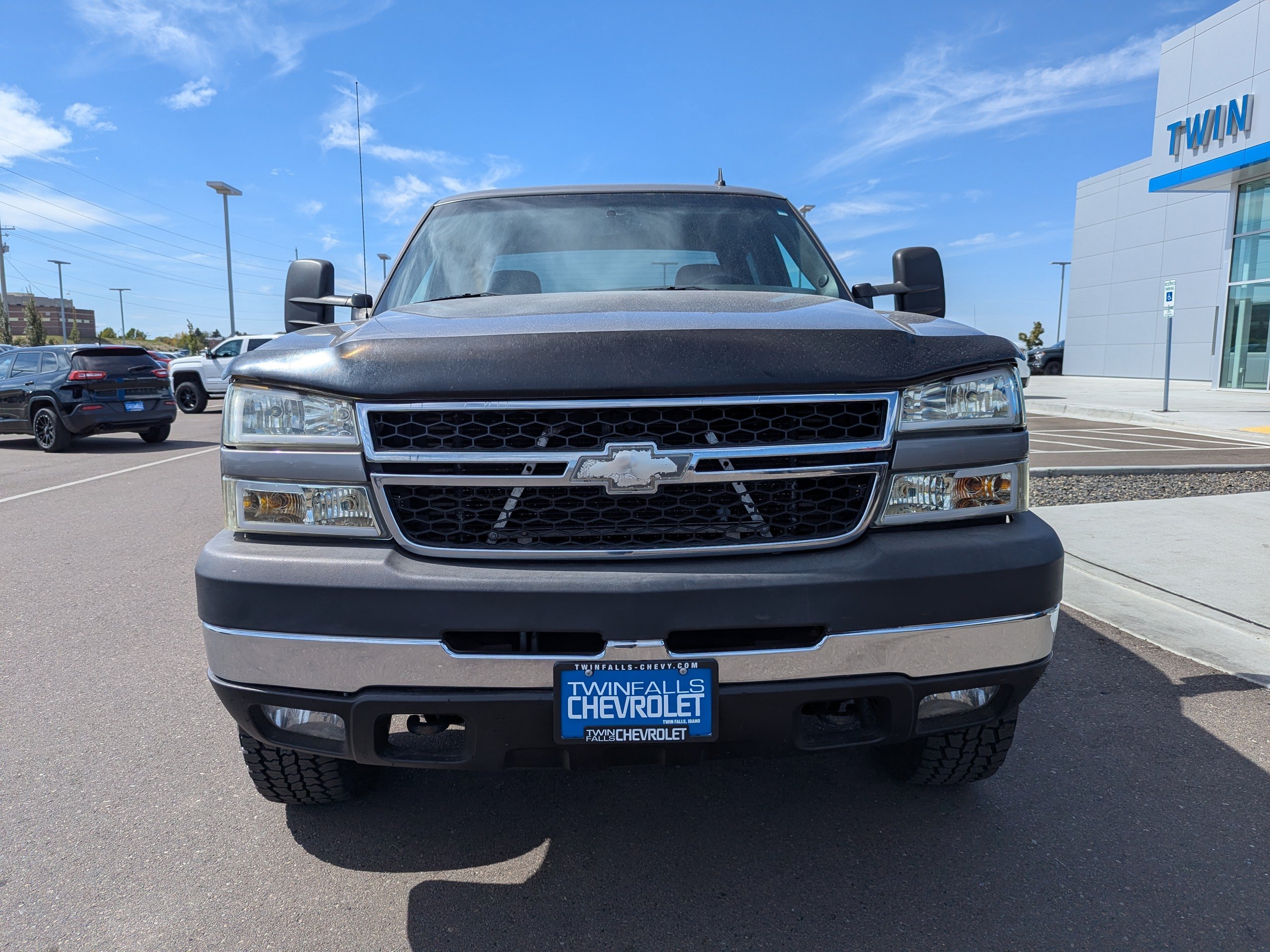 Used 2007 Chevrolet Silverado 3500 LT w/ Heavy-Duty Power Package AWD/4WD image 4