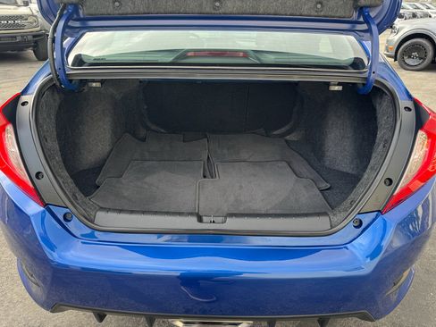 Used 2019 Honda Civic Sport image 11