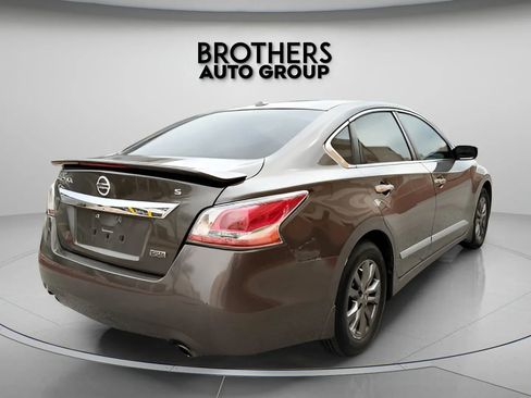 Used 2015 Nissan Altima 2.5 S w/ Special Edition Package FWD image 11