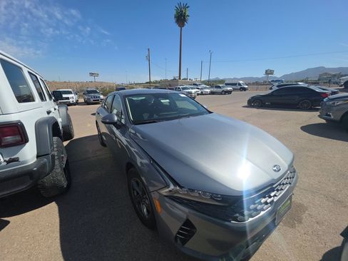 Used 2021 Kia K5 LXS FWD image 4