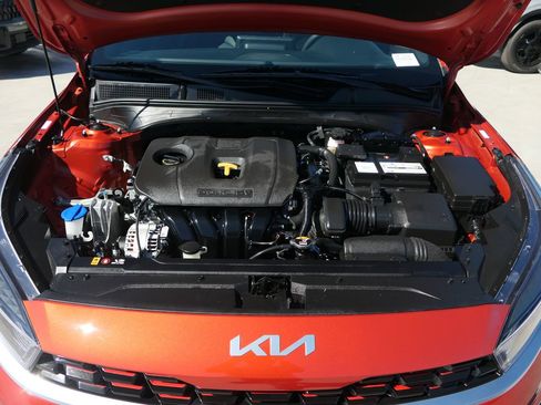Used 2023 Kia Forte GT-Line w/ GT-Line Premium Package FWD image 31