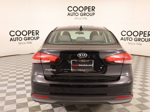 Used 2017 Kia Forte LX FWD image 19