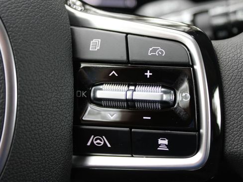 New 2026 Kia Sorento LX FWD image 28