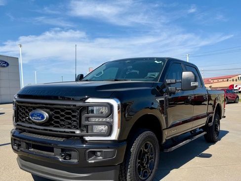 New 2026 Ford F250 XL w/ STX Appearance Package AWD/4WD image 2