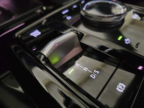New 2026 BMW 530i xDrive AWD/4WD image 39