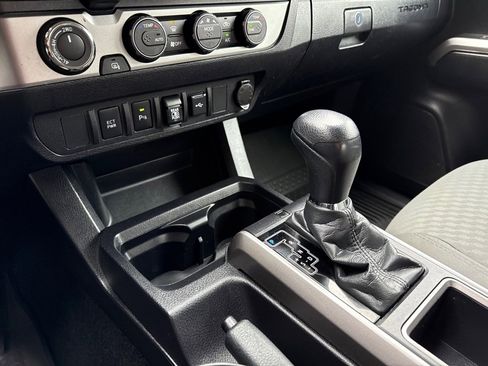 Certified 2021 Toyota Tacoma SR5 image 27