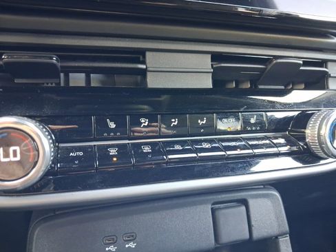 Used 2024 Honda Prologue EX image 25