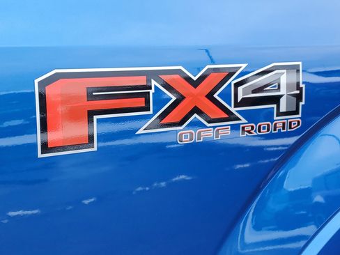 Used 2018 Ford F150 Lariat w/ Equipment Group 502A Luxury image 7