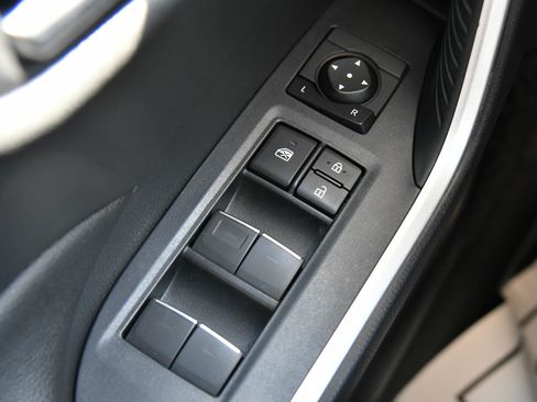 Used 2023 Toyota RAV4 XLE Premium FWD image 34