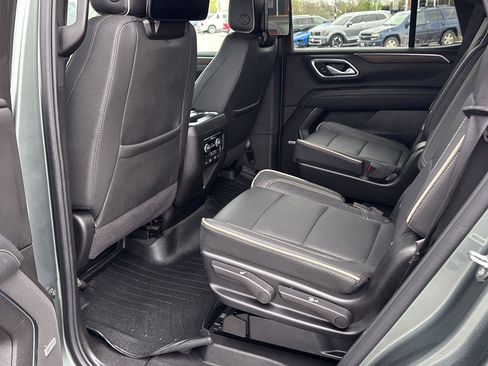 Used 2024 Chevrolet Tahoe Premier w/ Premium Package image 18