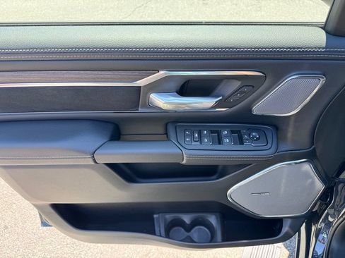 New 2026 RAM 1500 Laramie AWD/4WD image 10