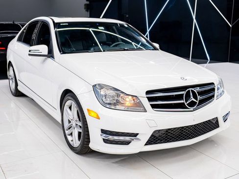Used 2014 Mercedes-Benz C 250 Sedan image 6