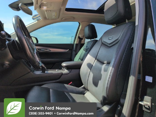 Used 2018 Cadillac XT5 Premium Luxury AWD/4WD image 23