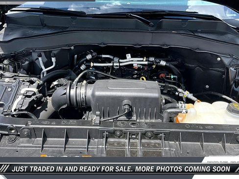 Used 2023 Ford Explorer XLT w/ Equipment Group 202A AWD/4WD image 8
