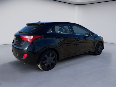 Used 2016 Hyundai Elantra GT image 5