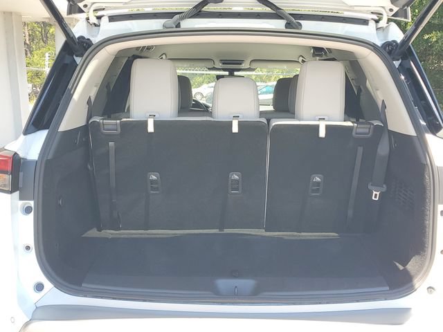 Certified 2025 Nissan Pathfinder SL FWD image 9