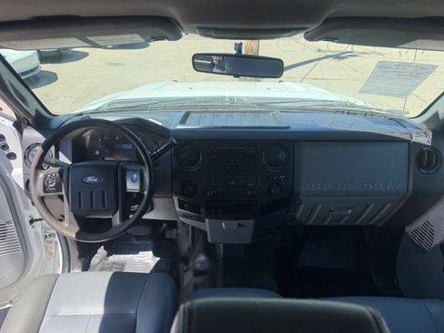 Used 2012 Ford F250 XL w/ Skid Plate Pkg AWD/4WD image 8