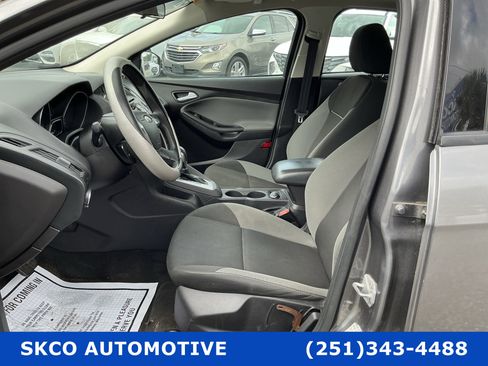 Used 2014 Ford Focus SE image 11