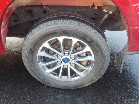 Used 2015 Ford F150 XLT w/ Equipment Group 302A Luxury image 8