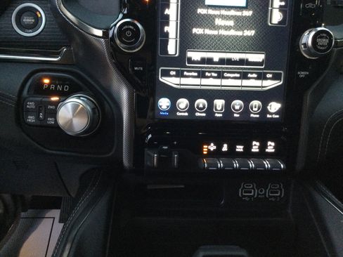 Used 2020 RAM 1500 Limited image 12