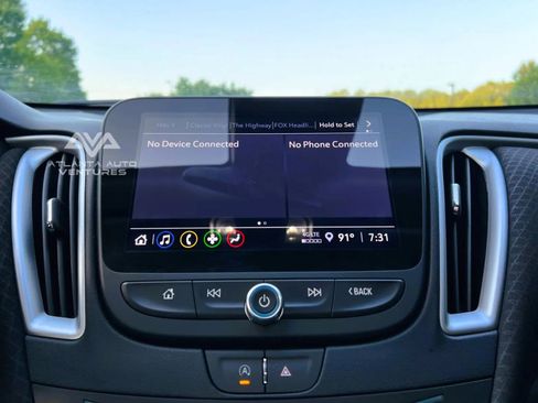 Used 2024 Chevrolet Malibu LT image 20