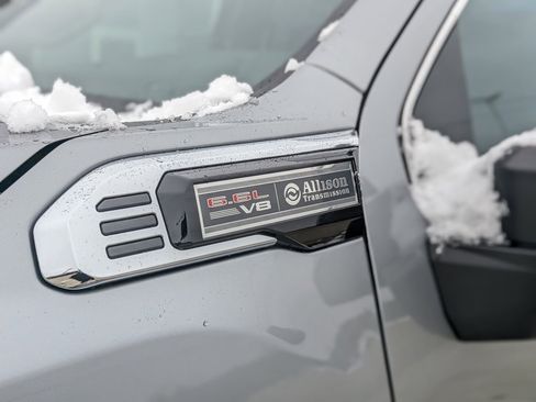 New 2026 GMC Sierra 2500 SLE image 11