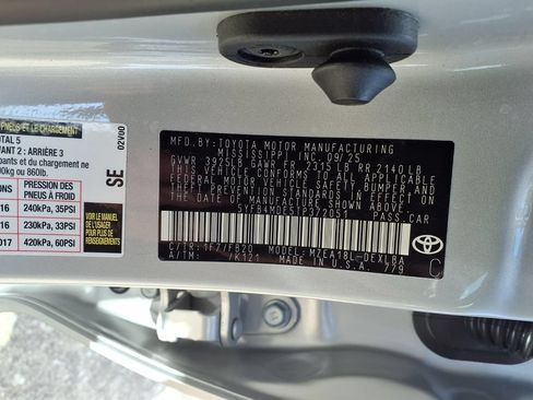 Used 2026 Toyota Corolla LE FWD image 13