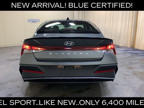 Used 2026 Hyundai Elantra Sport FWD image 4