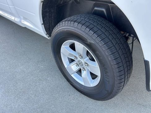 Used 2024 RAM 1500 Classic SLT image 9