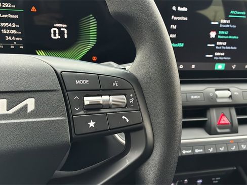 Certified 2025 Kia K4 image 26