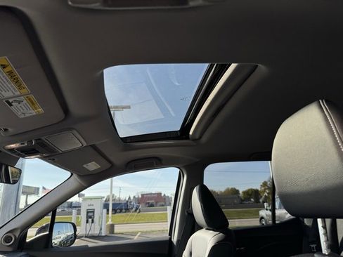 Used 2023 Honda Ridgeline RTL-E image 10