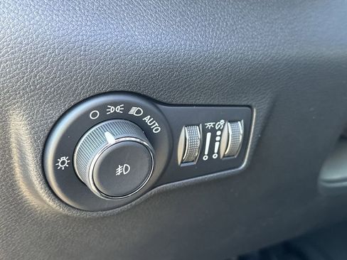 New 2026 Jeep Compass Trailhawk image 16