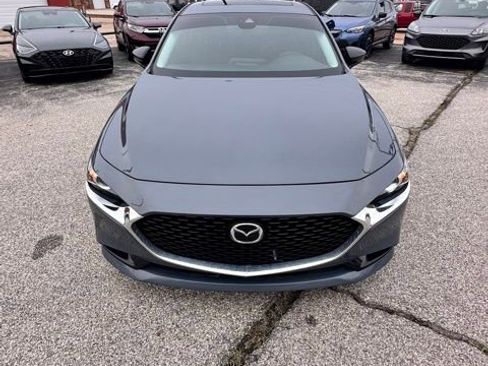 Used 2023 MAZDA MAZDA3 s image 2