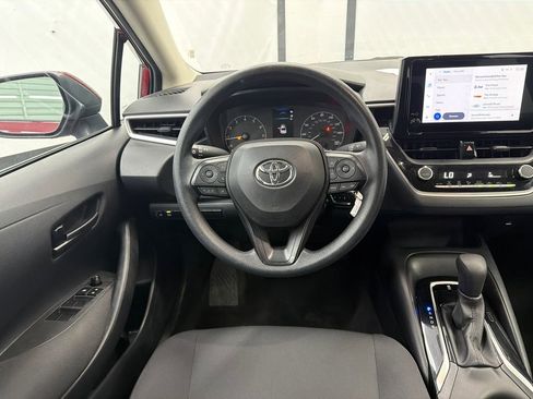 Used 2024 Toyota Corolla LE image 21