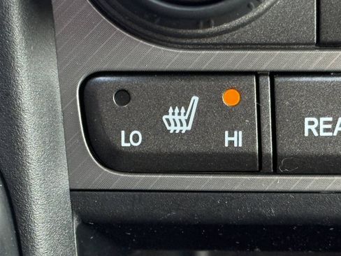 Used 2012 Honda Pilot Touring image 16