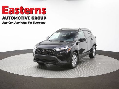 Used 2025 Toyota Corolla Cross LE FWD image 53