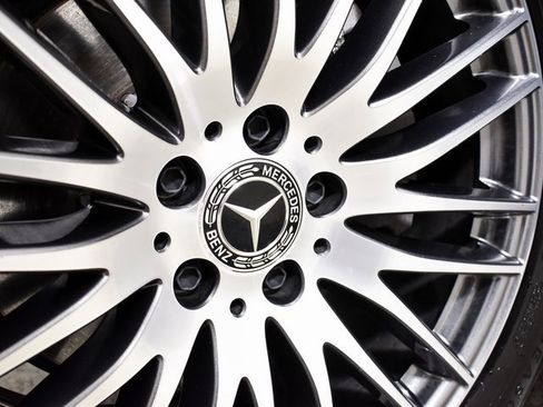 Certified 2025 Mercedes-Benz GLC 300 image 16