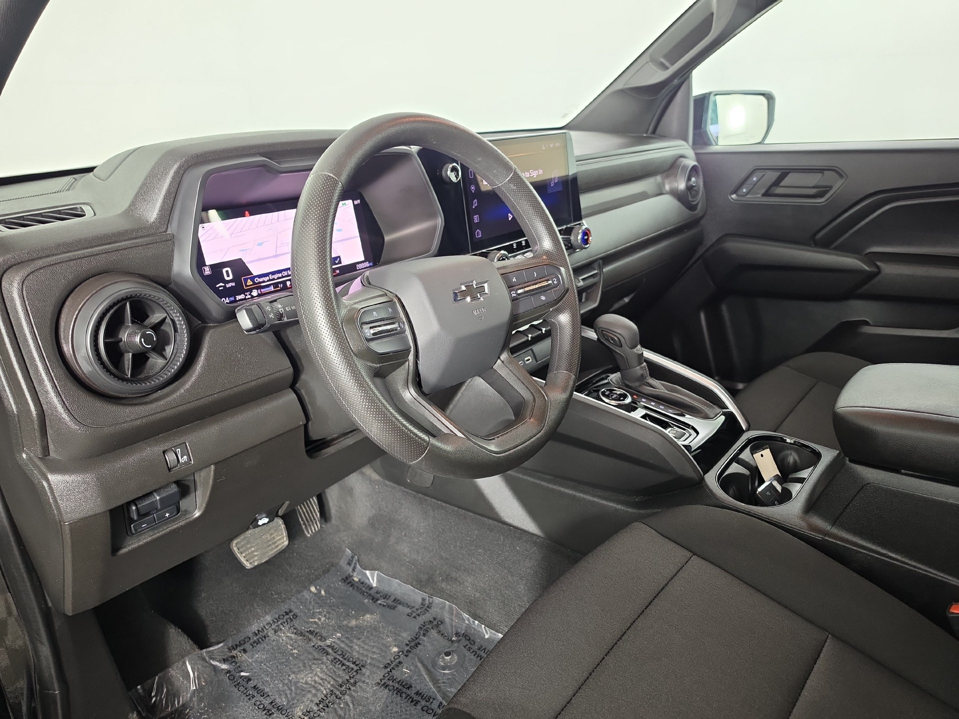 Used 2024 Chevrolet Colorado Trail Boss AWD/4WD image 12