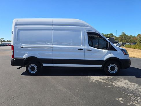 Used 2024 Ford Transit 250 148 High Roof w/ Load Area Protection Package image 3