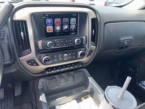 Used 2018 GMC Sierra 1500 Denali w/ Denali Ultimate Package AWD/4WD image 10
